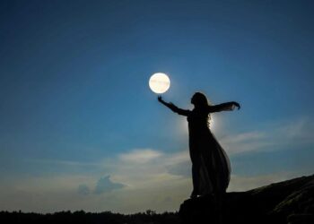 Udhëtim për Virgjëreshën dhe Ujorin, para dhe dashuri për…Na e tregon horoskopi ç’do na ndodhë sot