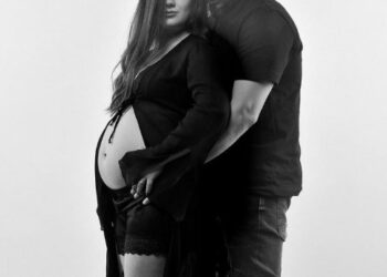 Këngëtari shqiptar po bëhet baba për herë të parë dhe lajmin e jep për ditëlindje