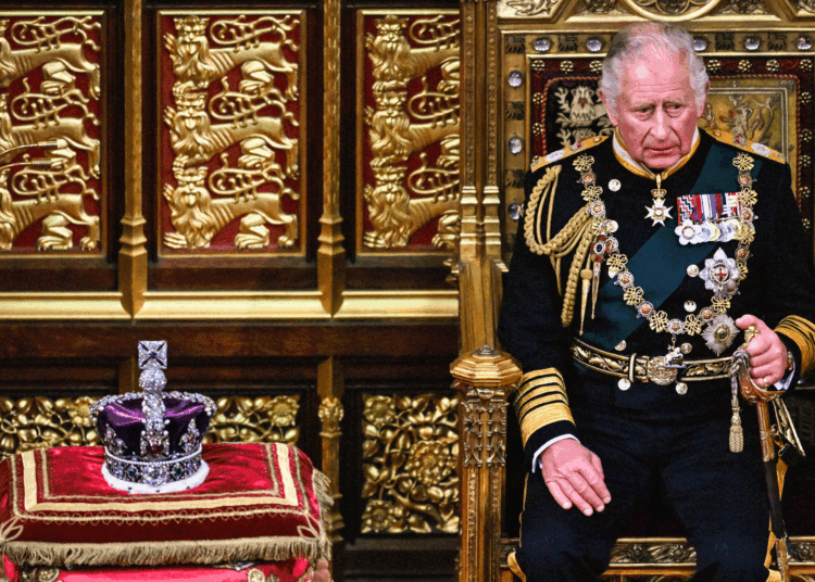 “Bomba” e radhës për familjen mbretërore lidhet me seksualitetin e mbretit Charles III!