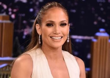 Jennifer Lopez: Kur u bëra nënë, u kërkova falje të gjithë miqve të mi