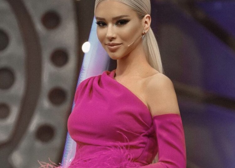 Nëse të shkruan ish-i, kthe një përgjigje si kjo e Fjoralbës!