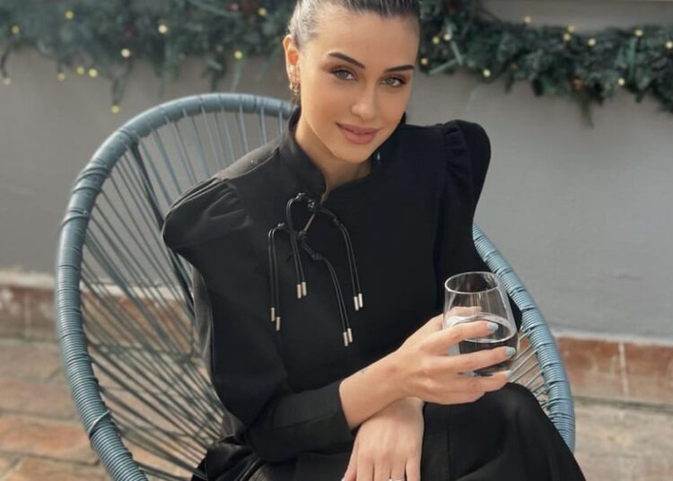 Dojna po mendon seriozisht të zgjerojë familjen, por është paska në mëdyshje!