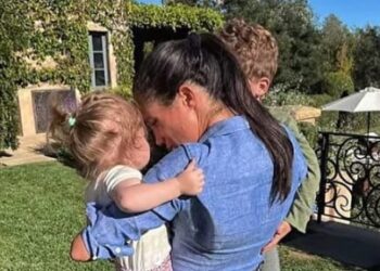 Vajza e Meghan dhe Harry-t qenka rritur kaq shumë!