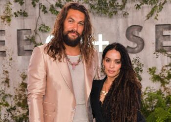 Jason Momoa dhe Lisa Bonet janë ndarë, por pushimet po i kalojnë së bashku
