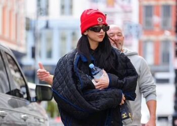 Pas lajmeve për një lidhje të re, Dua Lipa del e maskuar