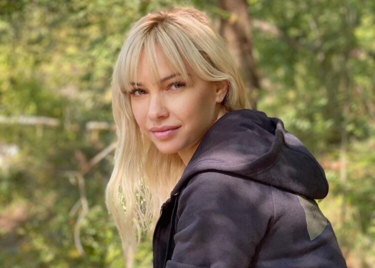 Ka një arsye pse nuk e shohim burrin e Xhemi Shehut në rrjete sociale!