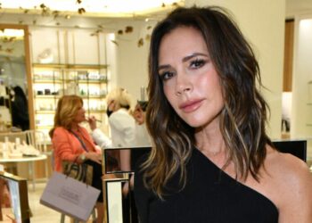 Victoria Beckham po humb miliona dollarë dhe ndihet e turpëruar