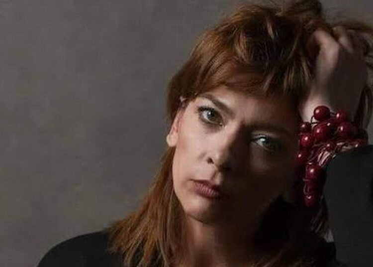 Ema Andrea ka një ritual për flokët sa herë mbaron një rol