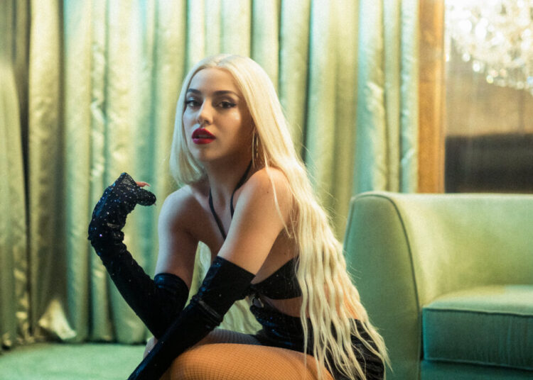 Ava Max mendon se thyerja e zemrës është gjë e mirë: Bëhesh më e fortë, e shikon jetën ndryshe