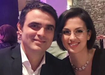 Historia e dashurisë së Maestros me bashkëshorten vërteton se lidhjet në distancë funksionojnë