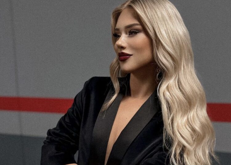 “Respektoni dhimbjen time”, mesazhi i Fjoralbës duhet lexuar patjetër!