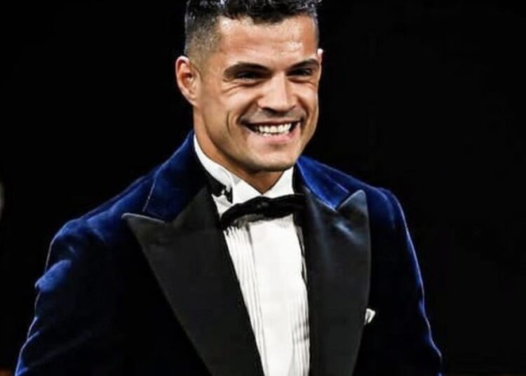 Çmimin si “Lojtari më i mirë i vitit” i kombëtares së Zvicrës e mori Granit Xhaka!