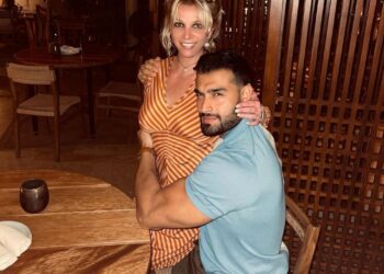Britney Spears shpërthen mes restorantit, partneri largohet direkt