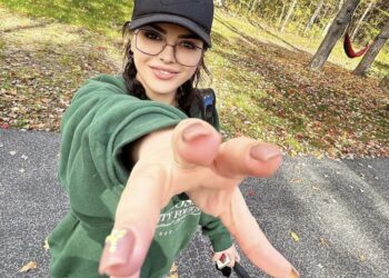 Për pak muaj bëhet nënë, zbulohet gjinia e bebes së Fifit?!