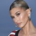 Hailey Bieber flet për herë të parë për shëndetin mendor pas operacionit!