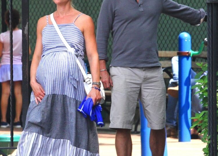 Aktorja e njohur po bëhet nënë për herë të tretë në moshën 43 vjeçare