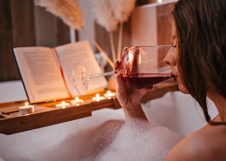 Si të përfitoni nga ky Shën Valentin nëse jeni beqarë!