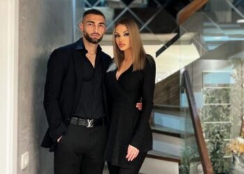 Eros Grezda i jep fund beqarisë!