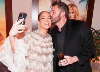 Jennifer Lopez dhe Ben Affleck marrin një parashikim të tmerrshëm: A do të divorcohen në 2023?