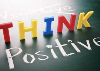 Nëse je në një moment të vështirë, ki parasysh këto 4 mendime pozitive!