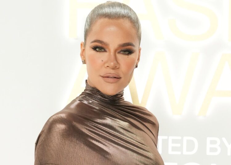 Khloe Kardashian është beqare dhe i pëlqen kështu: Kush ka kohë për burrë?!