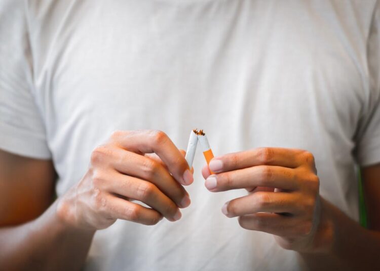 Më pak të dëmshme?  Njihuni me studimet shkencore  mbi cigaret elektronike.