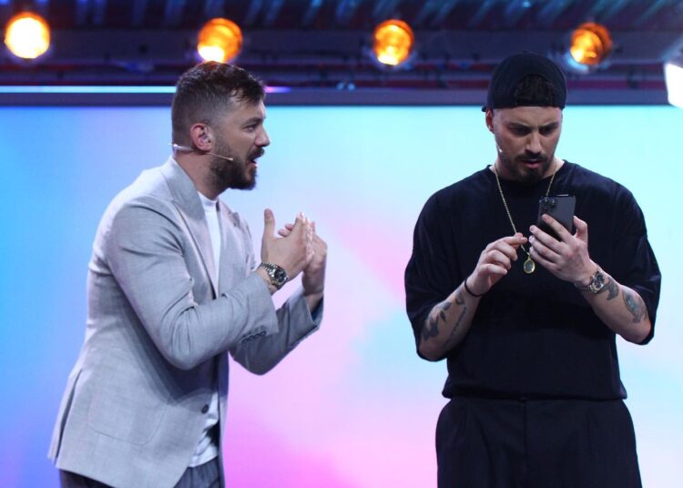 “Ndahen” vëllezërit Veshaj, Romeo rikthehet në ekran pa Donaldin!