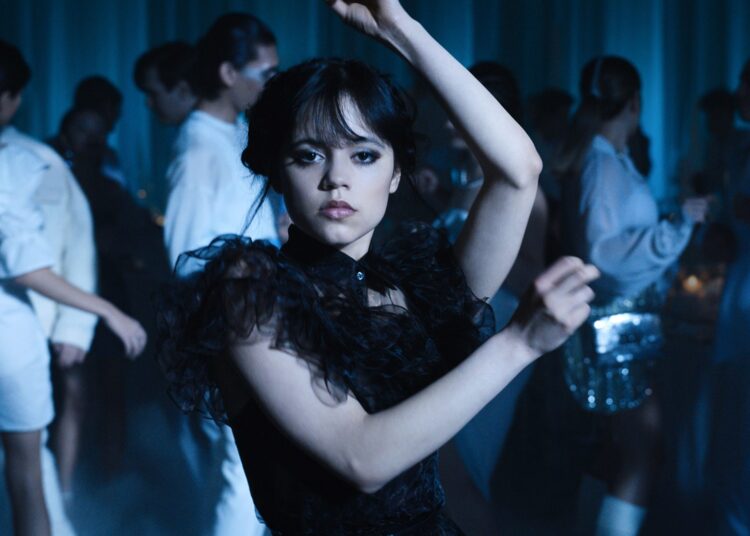 Aktorja zbulon ndryshimin që do sjellë “Wednesday” në sezonin e dytë!