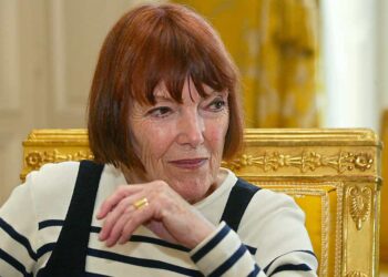 “Nëna e minifundit”, stilistja e njohur ndahet nga jeta në moshën 93-vjeçare!