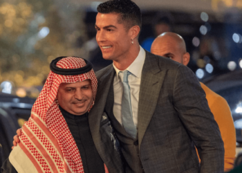 “Jam mashtruar 2 herë, e para me qebapë, e dyta kur firmosa për Ronaldon”, sheiku i Al Nassr habit me deklaratën!