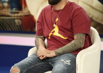 “Kam disa muaj në një lidhje”, Lorenci sqaron situatën me Keisin dhe Sabianin!