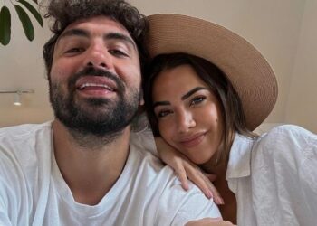 Sara Hoxha nuk vonon t’i kthejë përgjigje fjalëve se është shtatzënë!