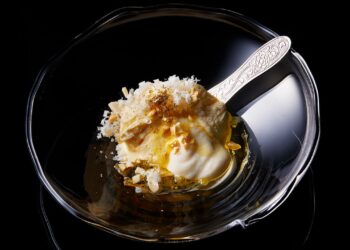 Kjo është akullorja më e shtrenjtë në botë, a do e provonit për 6 mijë dollarë?