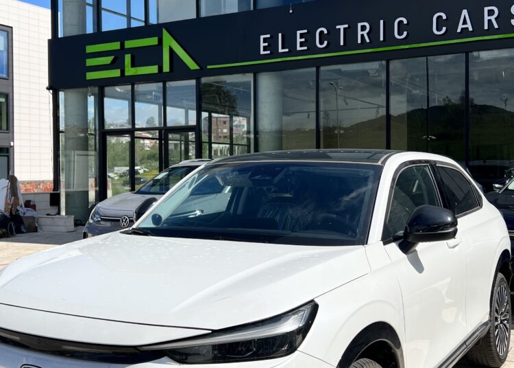 E ardhmja e gjelbër, kursimi dhe komoditeti kanë vetëm një emër, “Electric Cars Albania”!