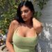 Kylie Jenner pendohet për operacionet dhe ia vë fajin familjes: Ju vendosët standarte bukurie