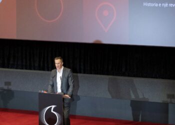 Kudo dhe kurdo me Vodafone… historia e një revolucioni teknologjik në Shqipëri