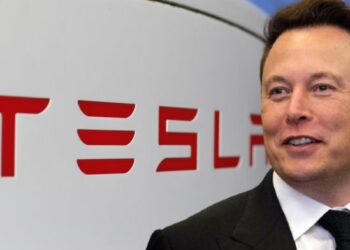 CV-ja e Elon Musk është vetëm një faqe dhe ka një arsye të fortë për këtë!