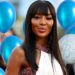 Surprizë! Naomi Campbell bëhet nënë për herë të dytë në moshën 53-vjeçare!