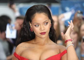 Rihanna dorëhiqet nga posti i CEO-s së markës së saj “Savage X Fenty”!