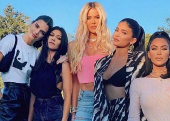 Kourtney është shtatzënë por klani Kardashian habisin të gjithë me (mos)reagimin!