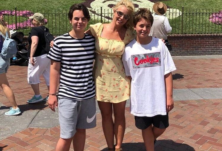 Djemtë e Britney Spears po largohen nga vendi dhe as nuk duan të takojnë nënën e tyre!