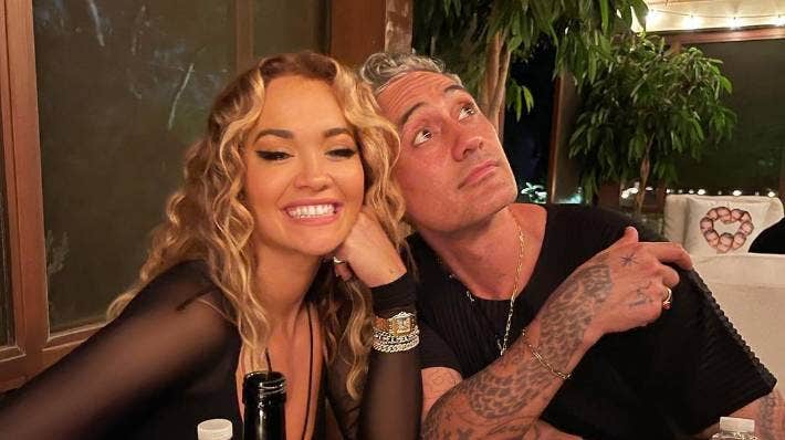 Rita Ora na tregon më në fund foton e parë të dasmës!