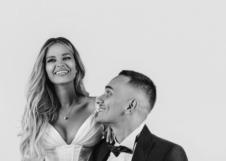 Reperi i njohur shqiptar do të bëhet baba për të herë të parë!