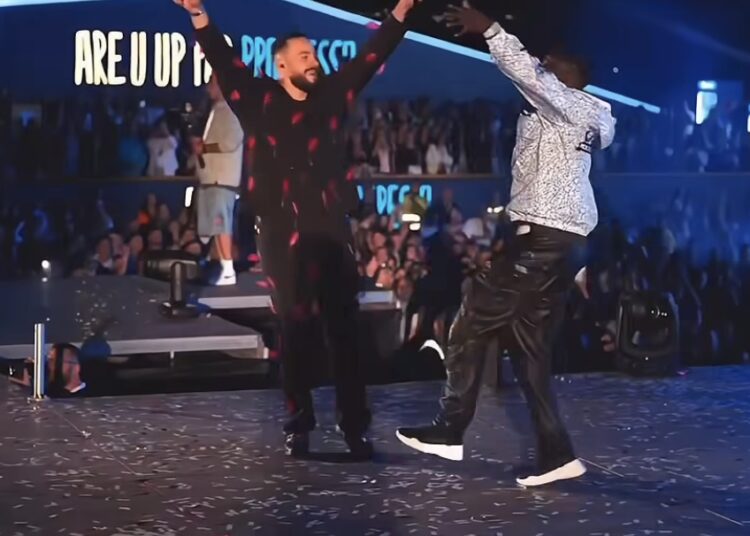 Capital T dhe Akon në mes të Prishtinës, një “Smack that” që do mbahet mend gjatë!