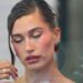 Hailey Bieber e çon në tjetër nivel ‘Strawberry look’