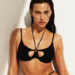 Irina Shayk pozon topless gjatë pushimeve me ish-partnerin Bradley Cooper