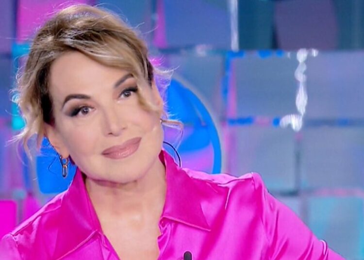 15 vjet emision në “Mediaset”, Barbara D’Urso largohet pa asnjë paralajmërim!
