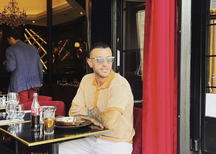 “Partneren e dua mbi 25”, Stresi e sqaroi njëherë e mirë situatën me vajzën 18-vjeçare!