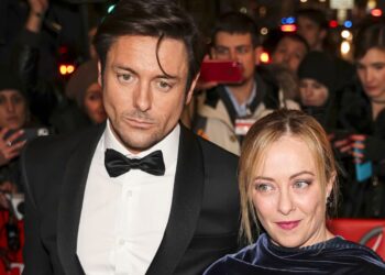 “Rrugët tona kanë ndryshuar”, kryeministrja italiane Giorgia Meloni i jep fund martesës 10-vjeçare!