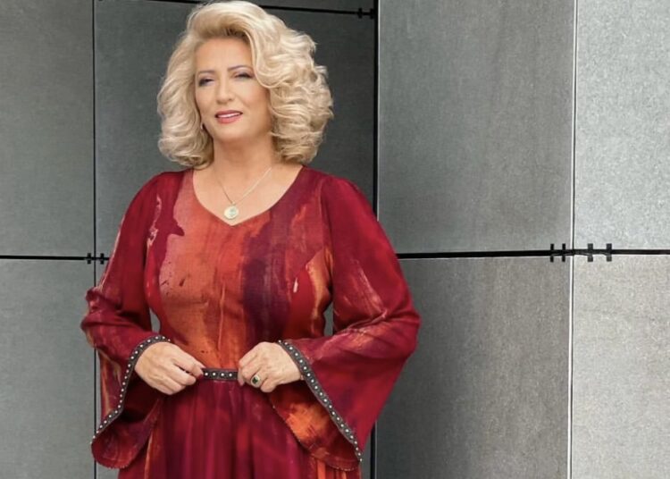 “Hajmalia e Kombëtares”, sonte në stadium do të këndojë Shkurte Fejza!